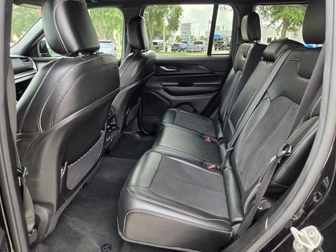 Certified 2024 Jeep Grand Cherokee Altitude RWD image 14