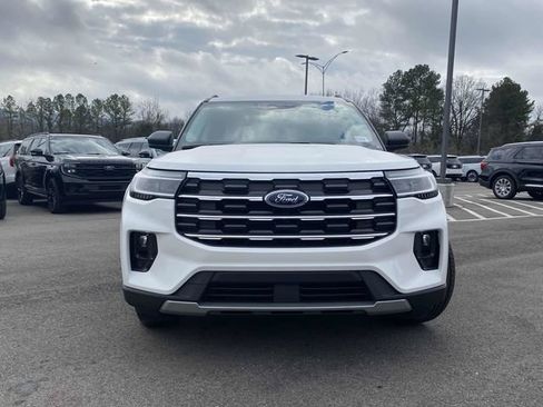 New 2026 Ford Explorer Active w/ Active Comfort Package RWD image 8