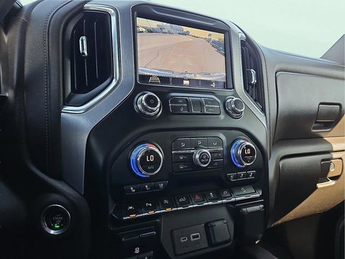 Used 2020 GMC Sierra 1500 SLT AWD/4WD image 17