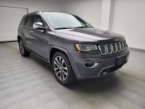 Used 2017 Jeep Grand Cherokee Overland AWD/4WD image 13