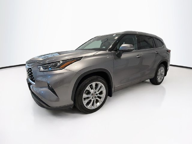 Used 2026 Toyota Highlander Limited AWD/4WD image 3