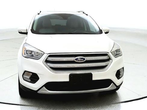 Used 2017 Ford Escape Titanium FWD image 2
