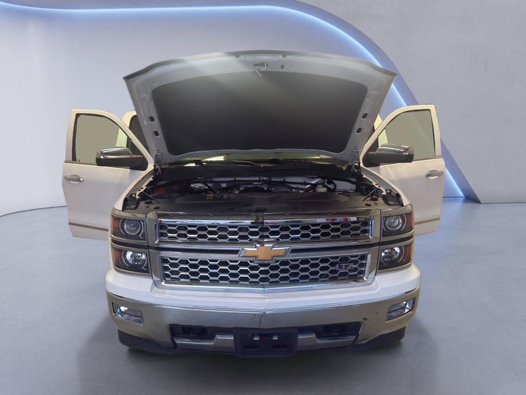 Used 2015 Chevrolet Silverado 1500 LTZ AWD/4WD image 10