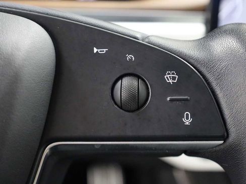 Used 2023 Tesla Model S image 25