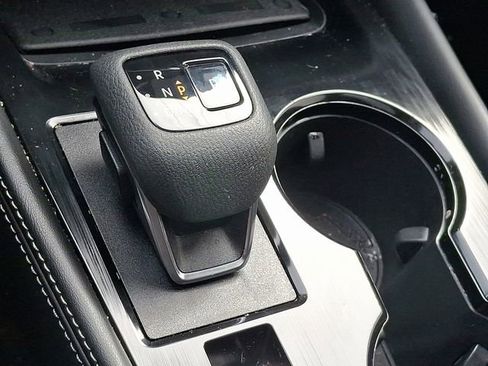 Used 2023 Nissan Rogue SL w/ SL Premium Package image 11