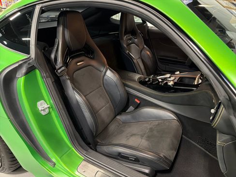 Used 2018 Mercedes-Benz AMG GT R image 24