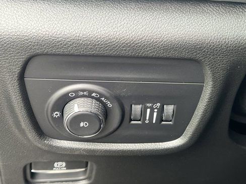 New 2025 Jeep Grand Cherokee Limited image 23