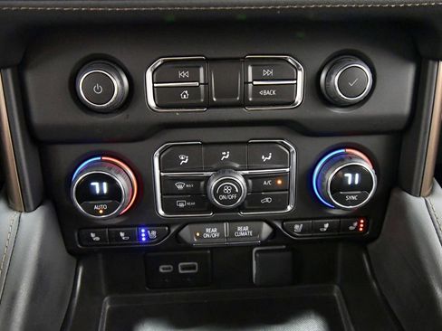 Used 2024 Chevrolet Tahoe High Country image 26