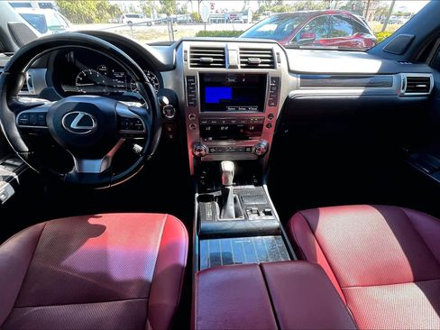 Used 2021 Lexus GX 460 Premium w/ Premium Plus Package image 16