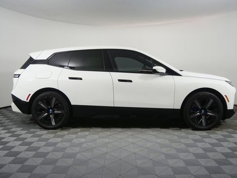 Used 2024 BMW iX xDrive50 w/ Sport Package AWD/4WD image 2