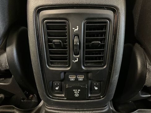 Used 2019 Dodge Durango GT image 19