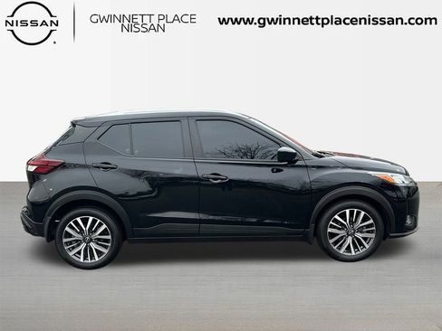 Used 2024 Nissan Kicks SV image 4