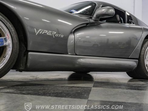 Used 2002 Dodge Viper GTS image 20