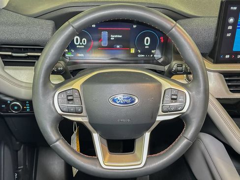 Used 2026 Ford Explorer Active w/ Active Comfort Package AWD/4WD image 32