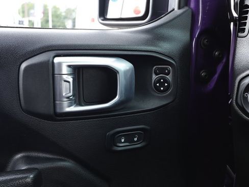 Used 2023 Jeep Wrangler Sport AWD/4WD image 21