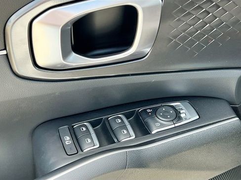 New 2026 Kia Sorento LX image 17