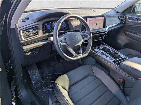 New 2026 Volkswagen Atlas SEL image 3