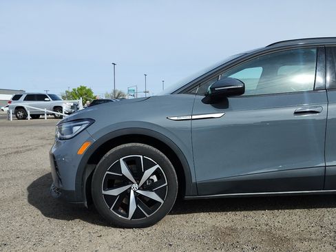 Used 2023 Volkswagen ID.4 Pro S AWD/4WD image 10