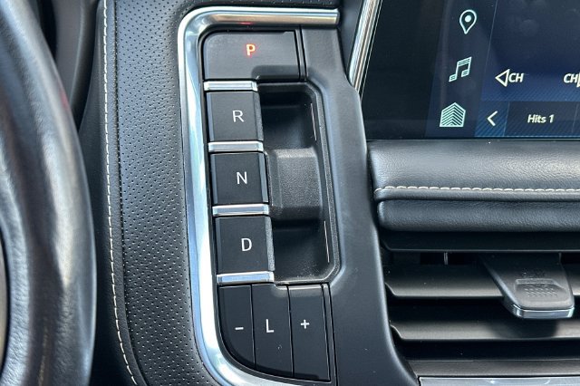 Used 2024 Chevrolet Suburban Premier w/ Advanced Technology Package AWD/4WD image 26