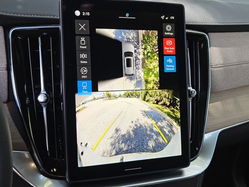 New 2026 Volvo XC90 B5 Plus image 28