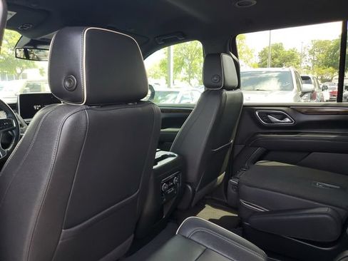 Used 2023 Chevrolet Tahoe Premier RWD image 8