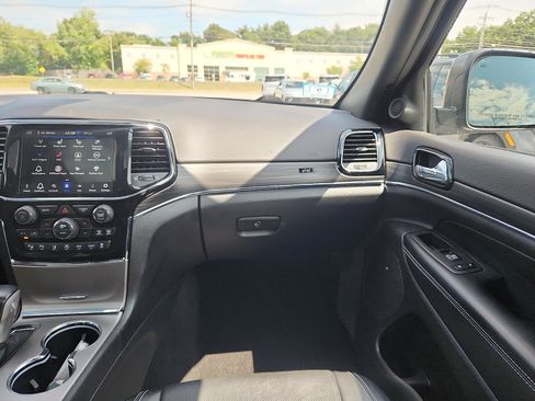 Used 2021 Jeep Grand Cherokee Limited w/ Quick Order Package 28K 80th AWD/4WD image 11