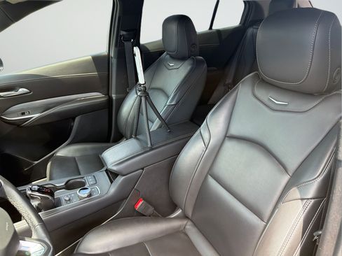 Used 2024 Cadillac XT4 Premium Luxury FWD image 31
