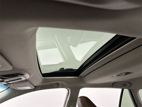 Used 2021 Subaru Outback Touring w/ Popular Package #2 image 22