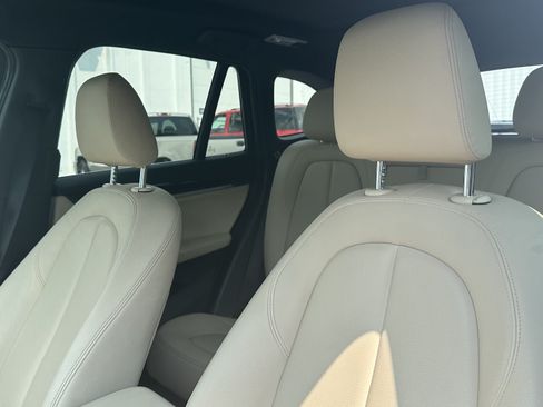 Used 2017 BMW X1 xDrive28i AWD/4WD image 18