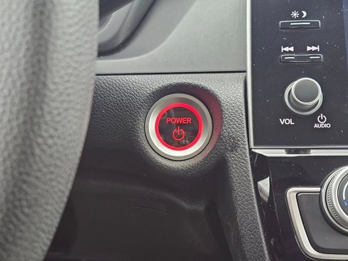 Used 2019 Honda Insight EX image 9