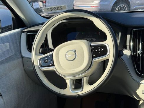 New 2026 Volvo XC60 T8 Ultra w/ Protection Package Premier image 7