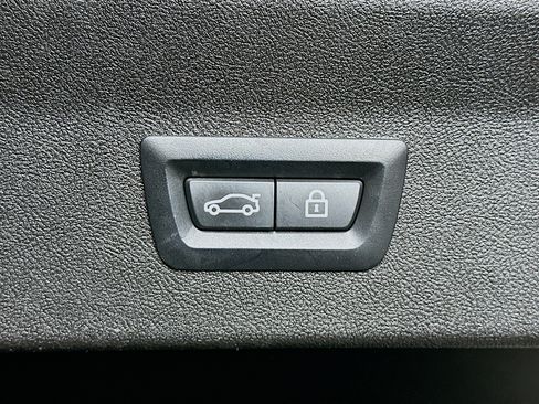 Used 2020 BMW X4 xDrive30i w/ M Sport Package 2 image 31