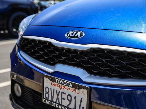 Used 2021 Kia Forte LXS FWD image 11