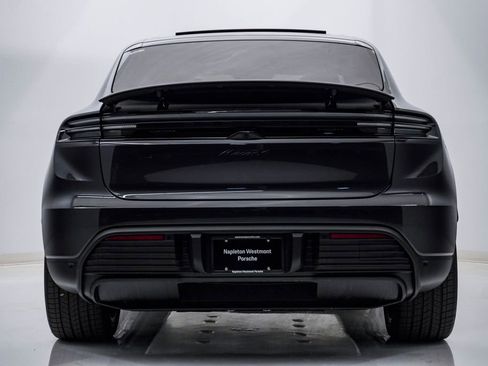 New 2026 Porsche Macan 4 Electric AWD/4WD image 10