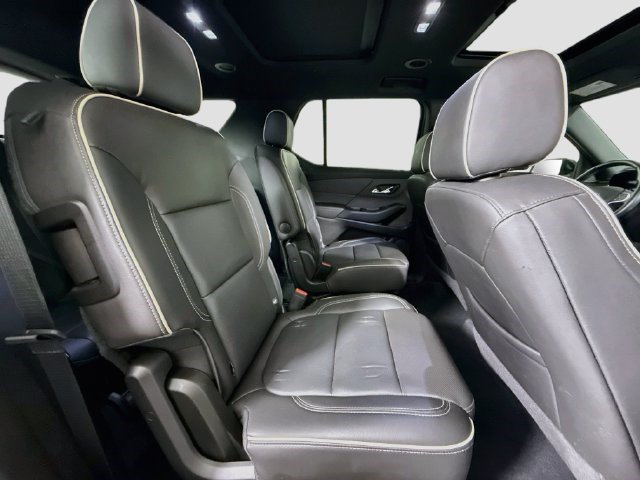Used 2023 Chevrolet Traverse Premier w/ Redline Edition FWD image 26
