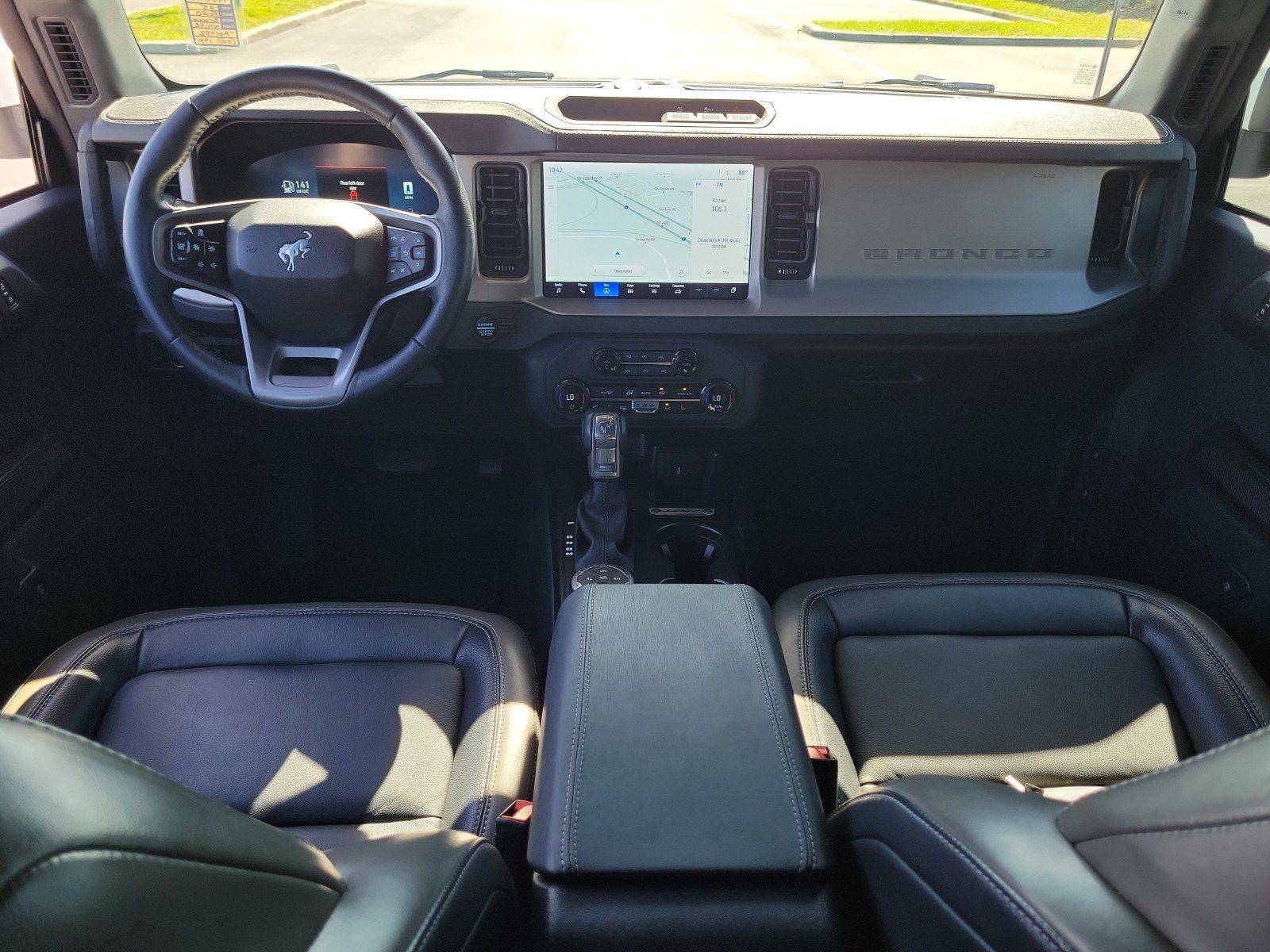 Certified 2025 Ford Bronco Outer Banks AWD/4WD image 12