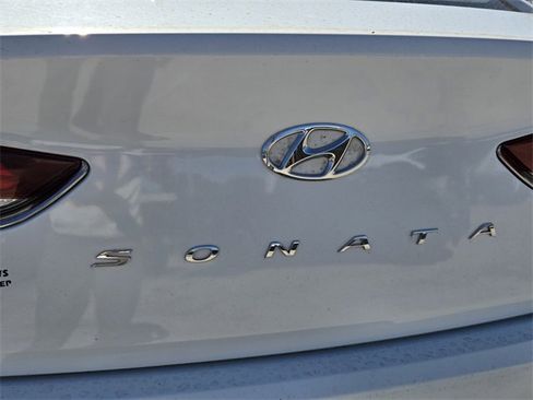 Used 2019 Hyundai Sonata SEL w/ Tech Package 02 image 10