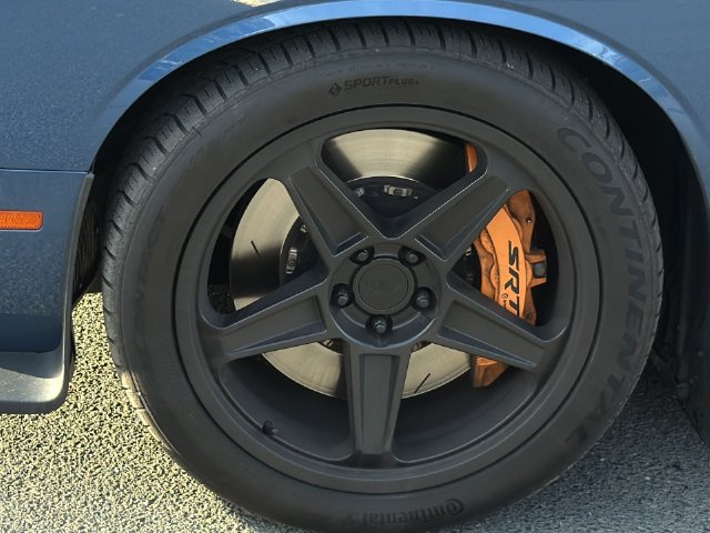 Used 2021 Dodge Challenger SRT Hellcat w/ Plus Package RWD image 7