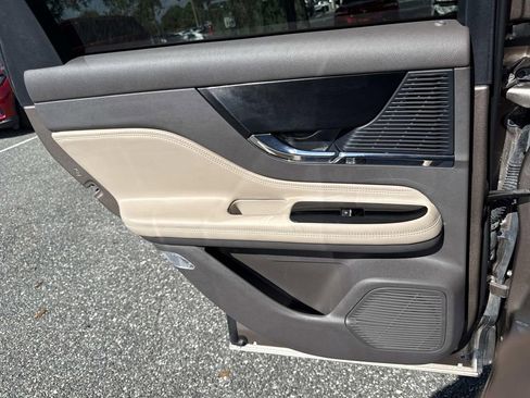 Certified 2020 Lincoln Corsair FWD image 27