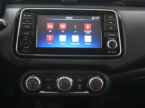Used 2024 Nissan Versa S w/ Trunk Package FWD image 16