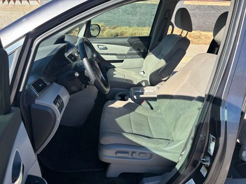 Used 2016 Honda Odyssey SE image 20