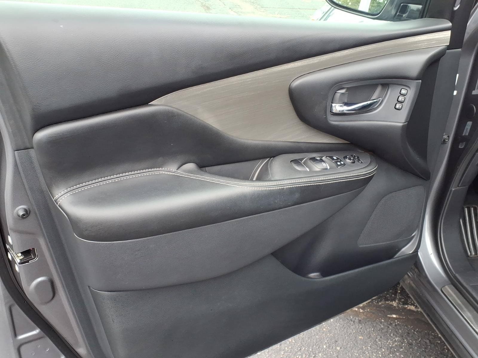 Used 2018 Nissan Murano Platinum w/ Cargo Package AWD/4WD image 4
