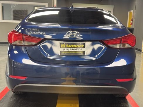 Used 2016 Hyundai Elantra SE image 4