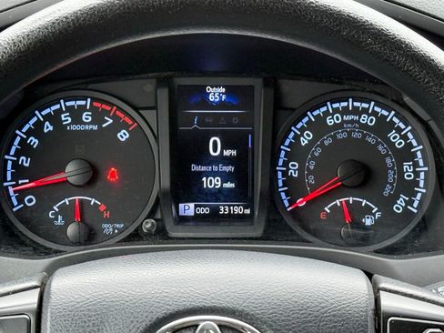 Used 2023 Toyota Tacoma SR image 29