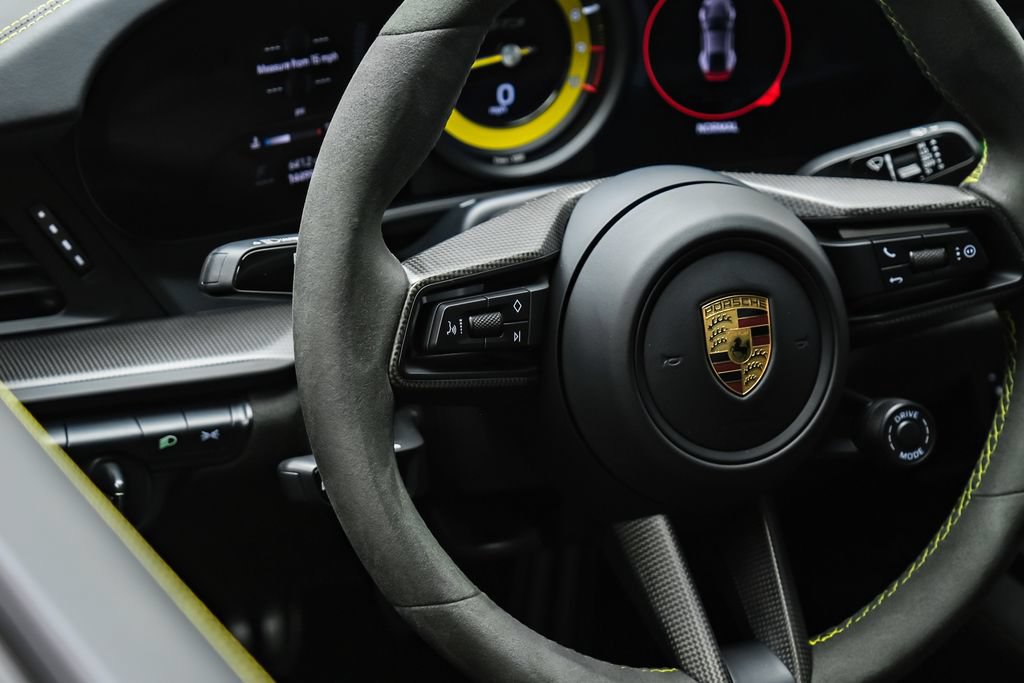 Used 2022 Porsche 911 GT3 RWD image 18