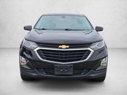 Used 2018 Chevrolet Equinox LT image 2