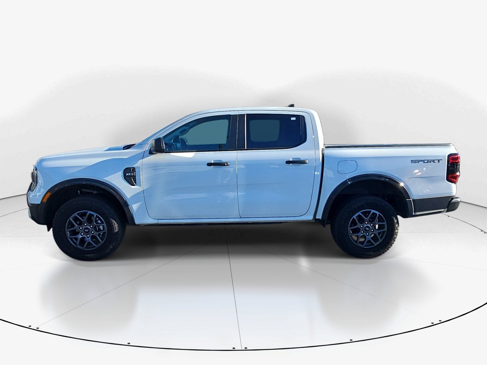 Used 2024 Ford Ranger XLT w/ Trailer Tow Package RWD image 6