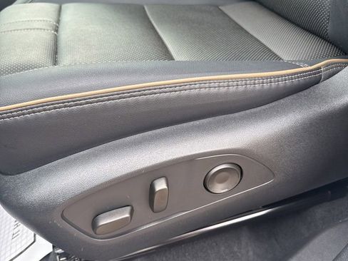 Used 2025 Chevrolet Traverse High Country w/ LPO, Floor Liner Package AWD/4WD image 10
