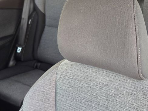 Used 2021 Nissan Rogue SV image 13