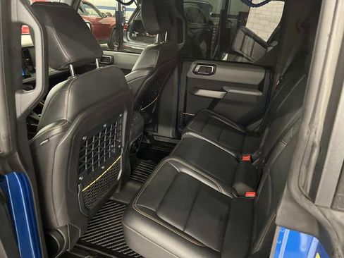 Used 2022 Ford Bronco Badlands w/ Sasquatch Package image 23